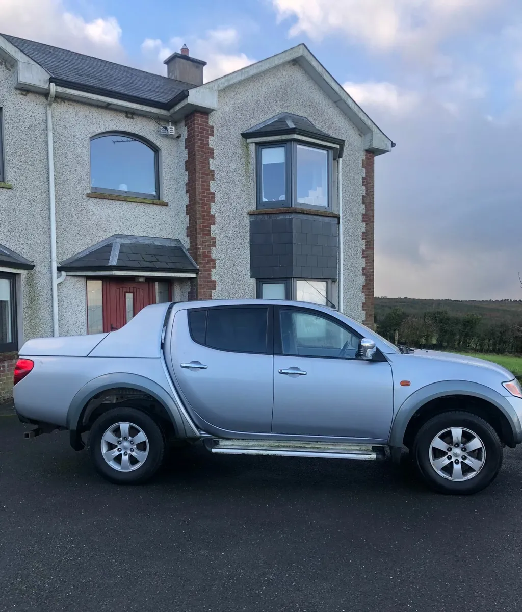 Mitsubishi L200 2008 - Image 2