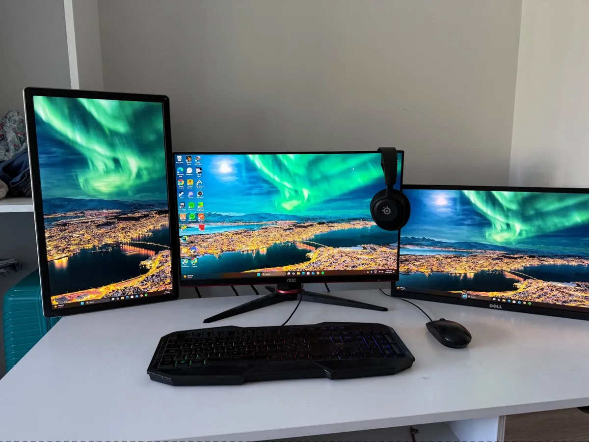 Gaming setup - Image 1