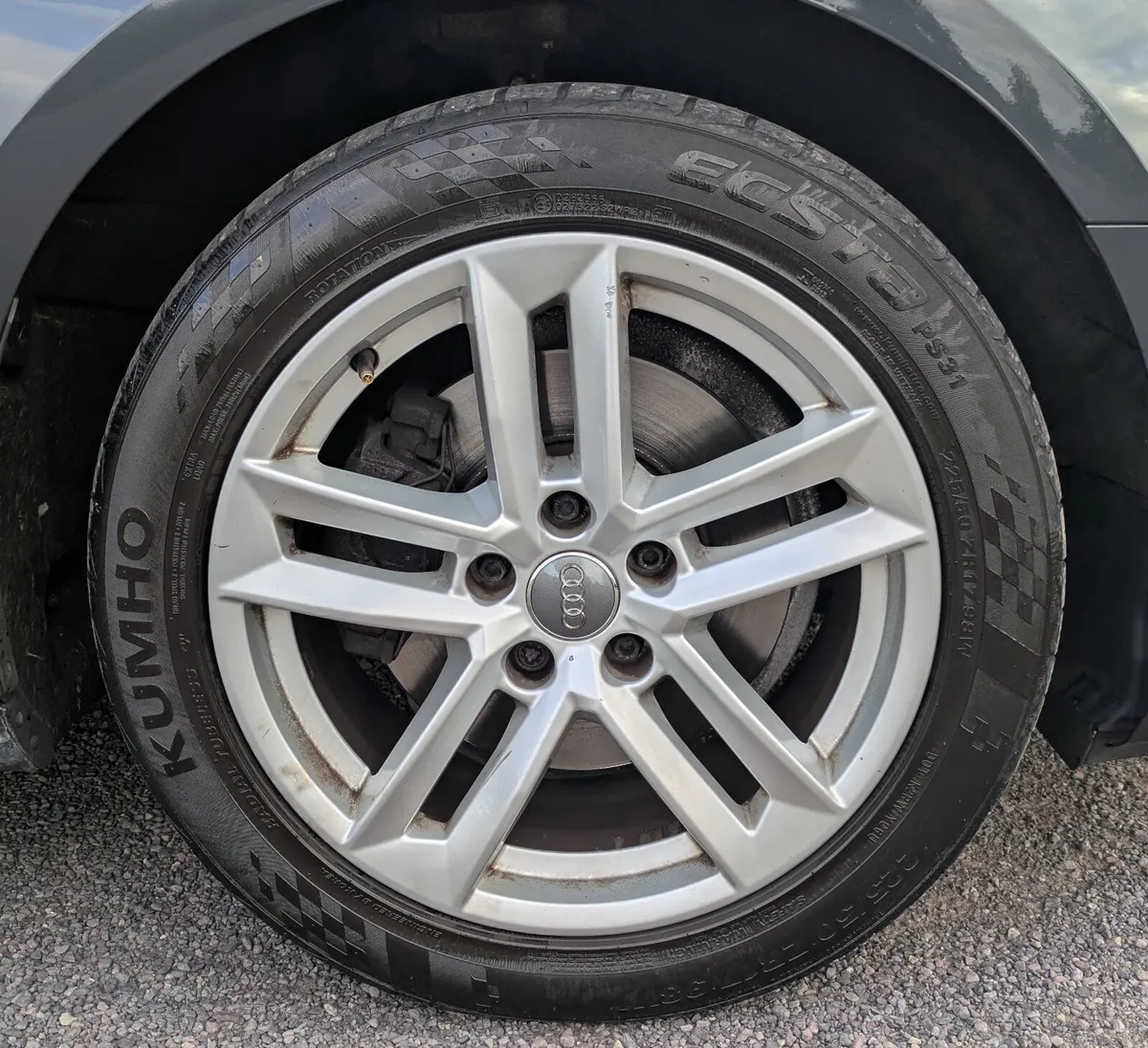 Audi A4/ S -TRONIC SE ULTRA /AUTO/ NCT & TAX - Image 3