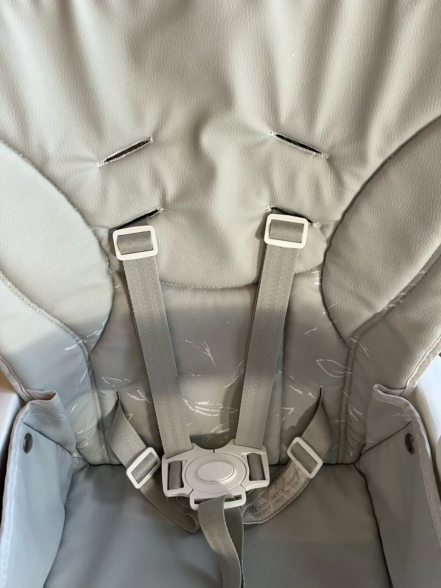 Baby high chair - Image 3