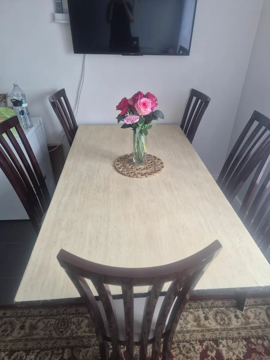 Dining table - Image 2