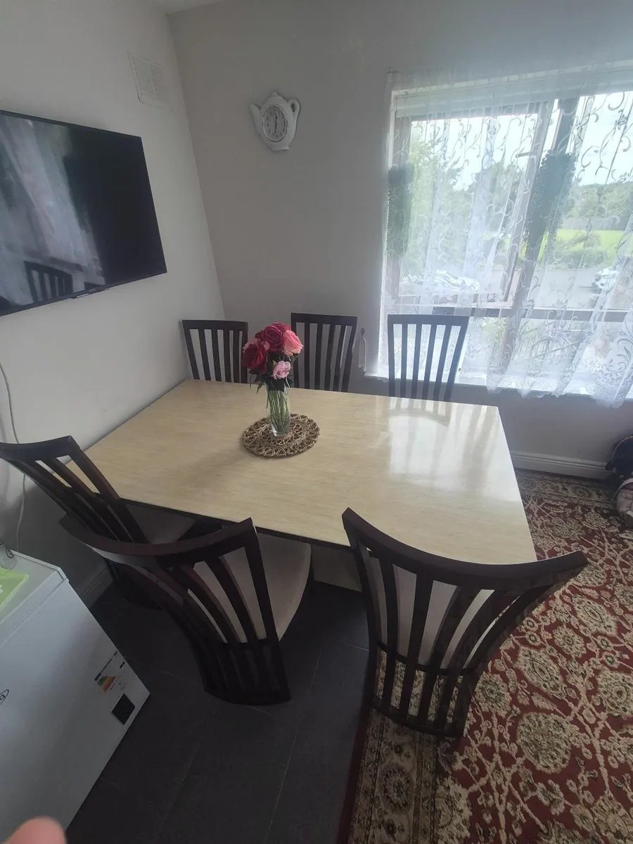 Dining table - Image 4