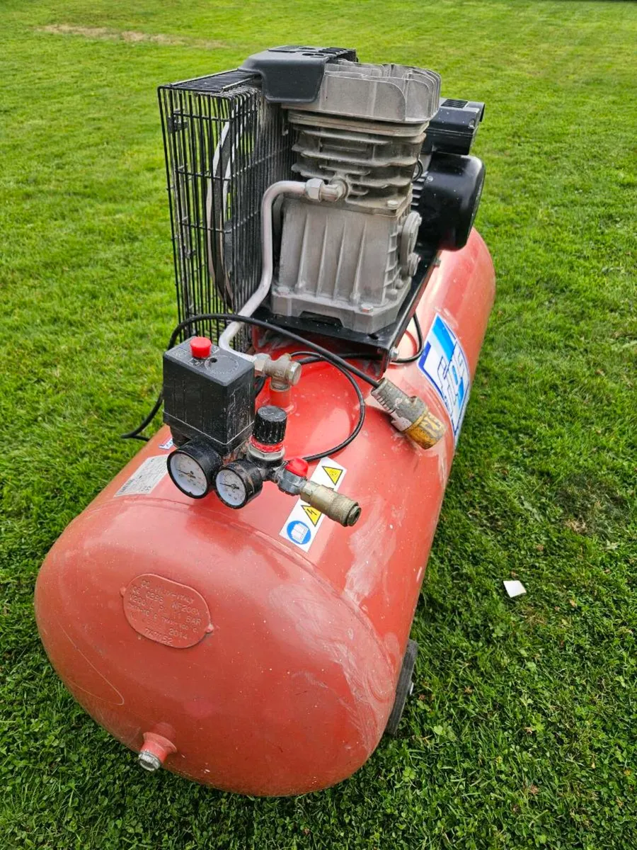Air compresser - Image 2