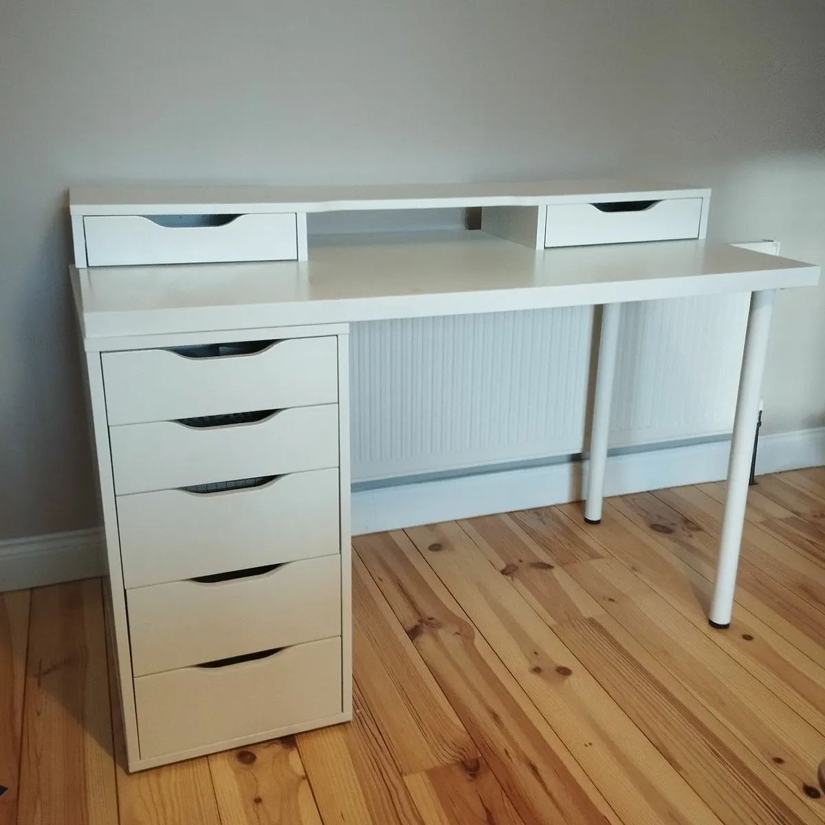 Vanity/Study desk - Image 4