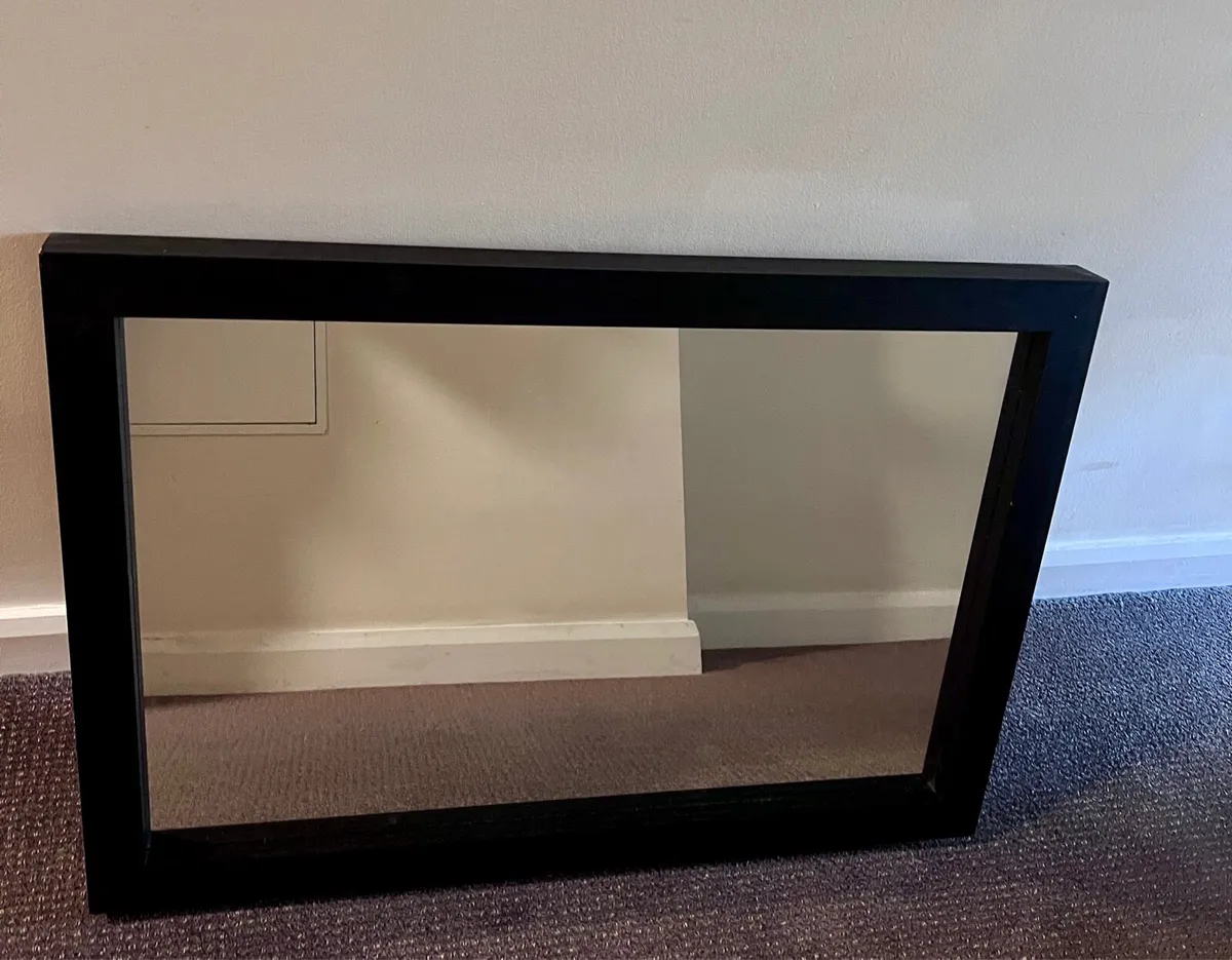 Wall mirror. Good condition. Quick sale! - Image 3