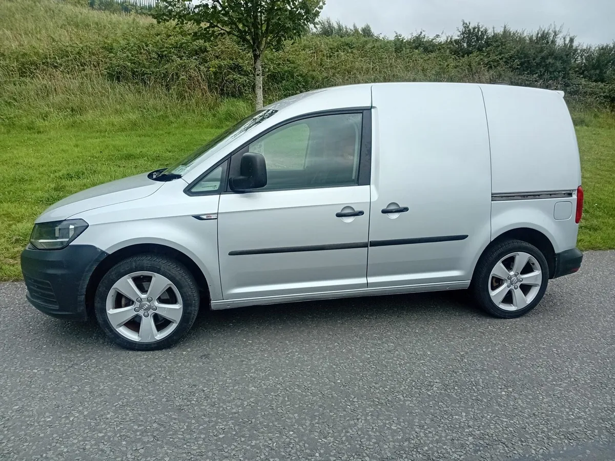 ⭐️2017 Volkswagen Caddy 2.0 TDI Doe 2/26⭐️ - Image 2