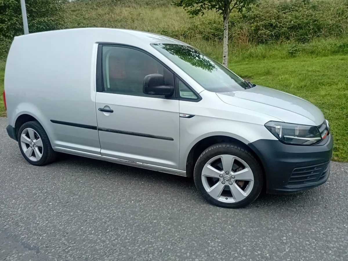⭐️2017 Volkswagen Caddy 2.0 TDI Doe 2/26⭐️ - Image 4