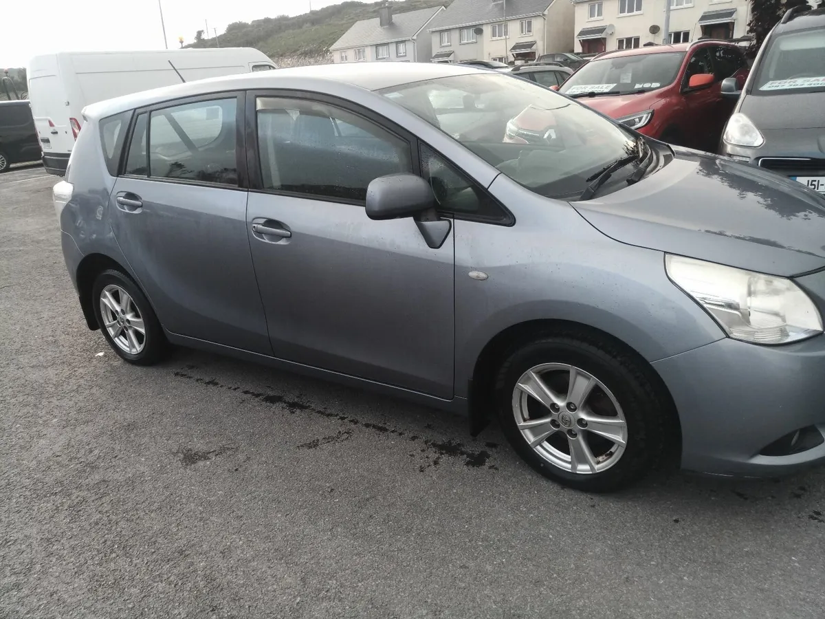 Toyota verso 2.0dsl 7seater - Image 3