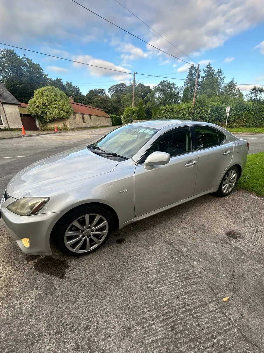 Lexus is250 - Image 3