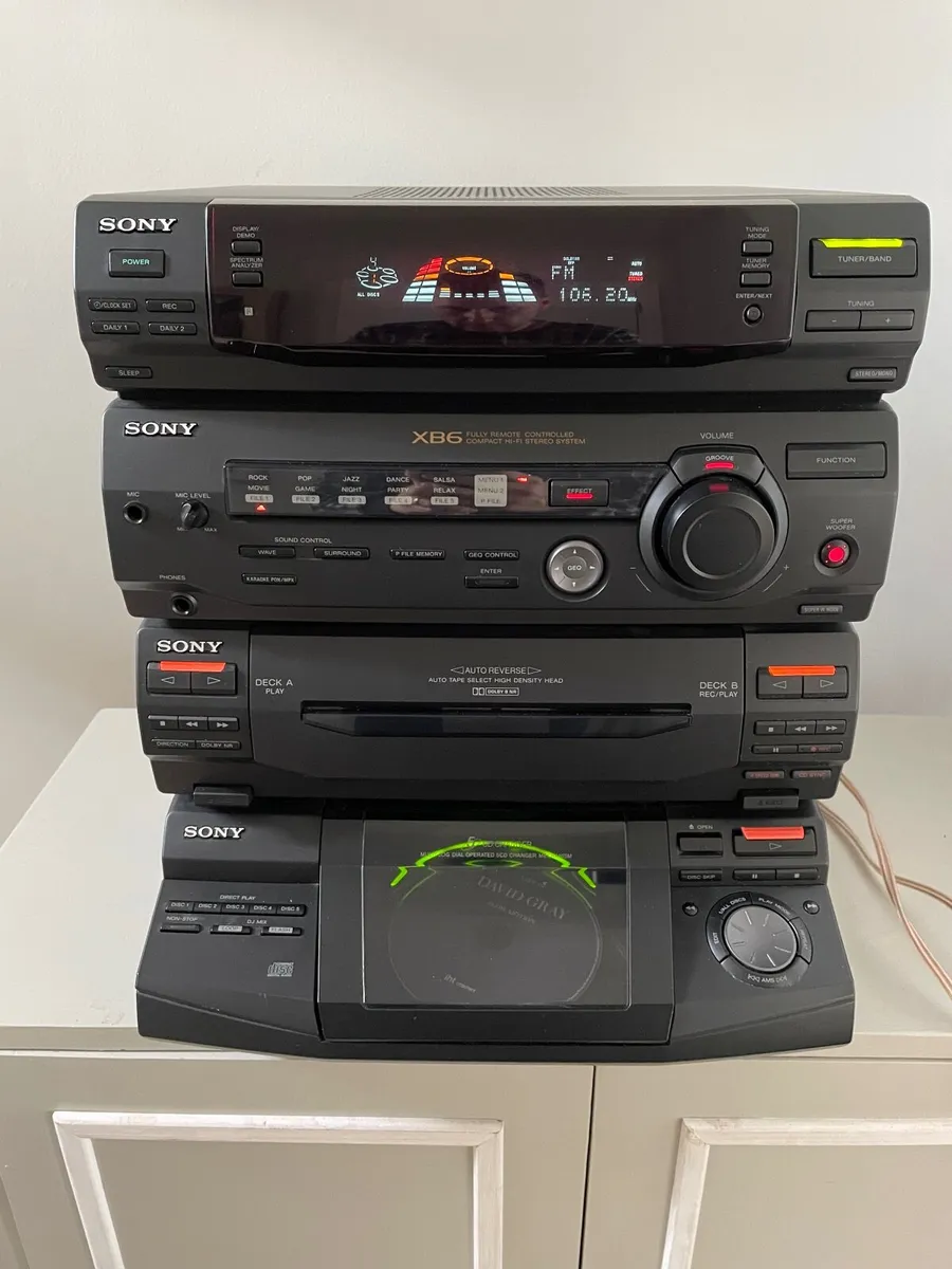 Stereo - Image 1