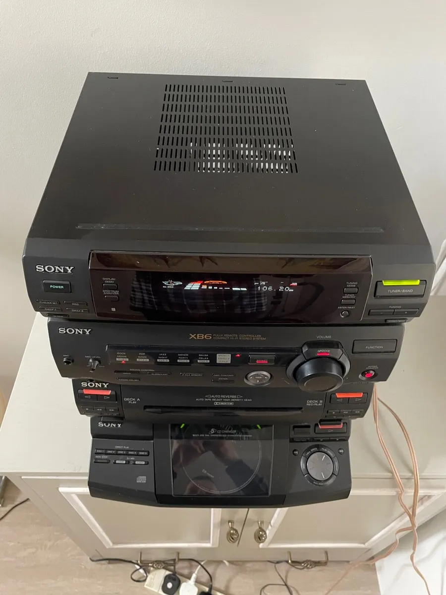 Stereo - Image 3