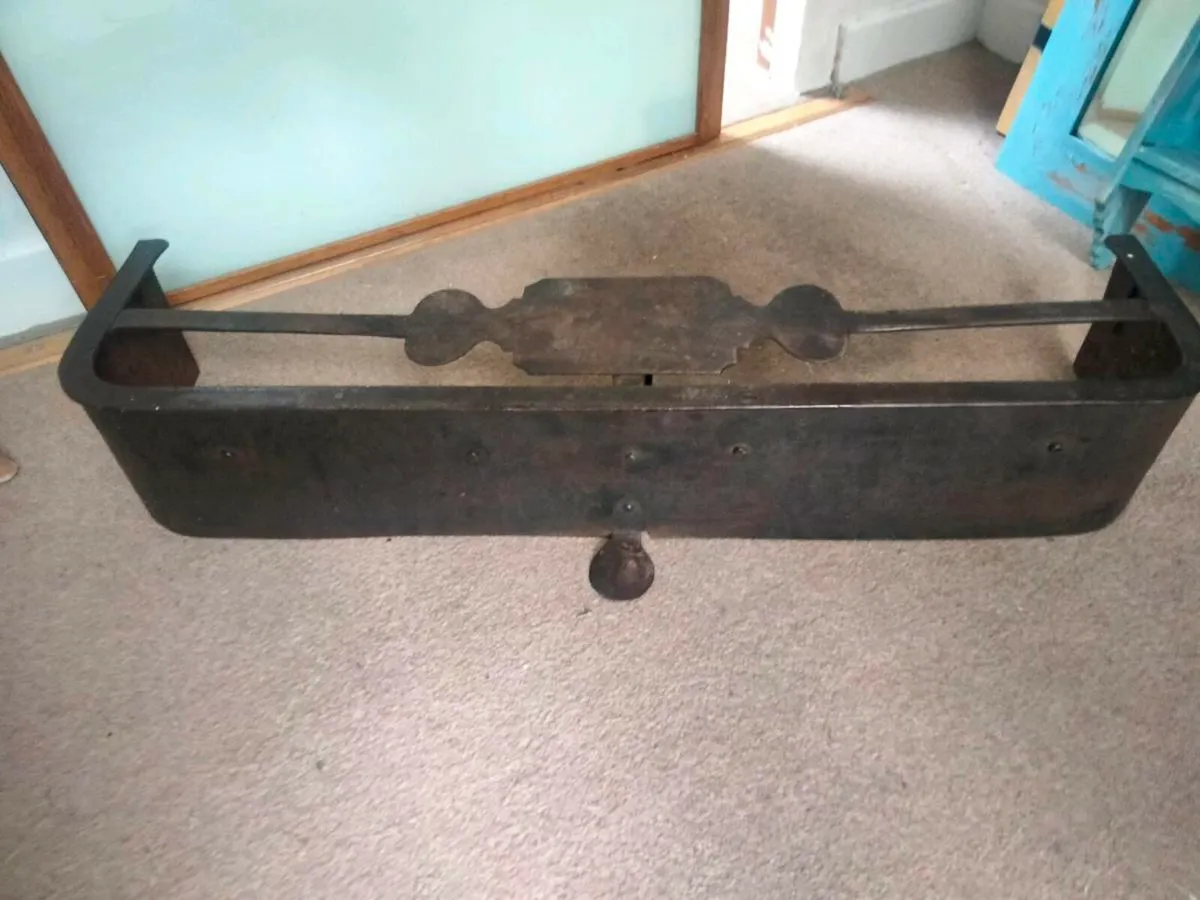 Fire fender/guard - Image 3
