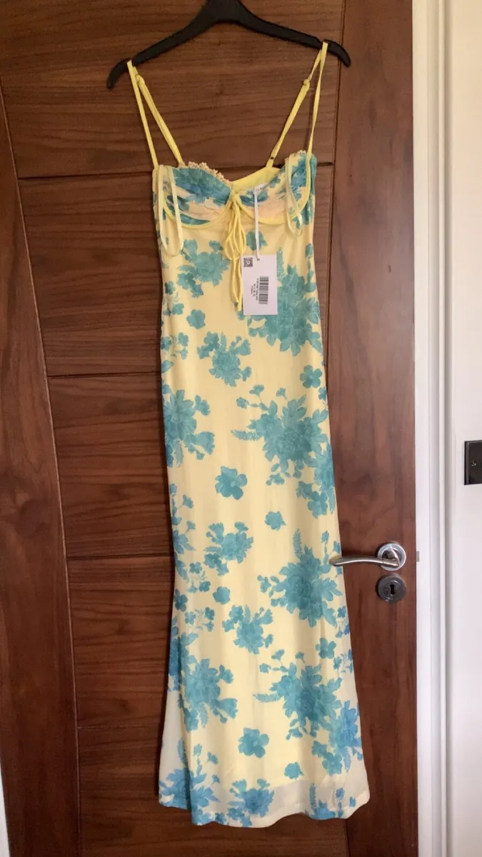 Dresses - Image 4