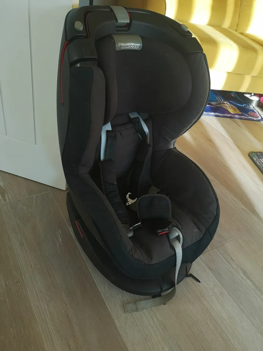 Car Seat - Image 3