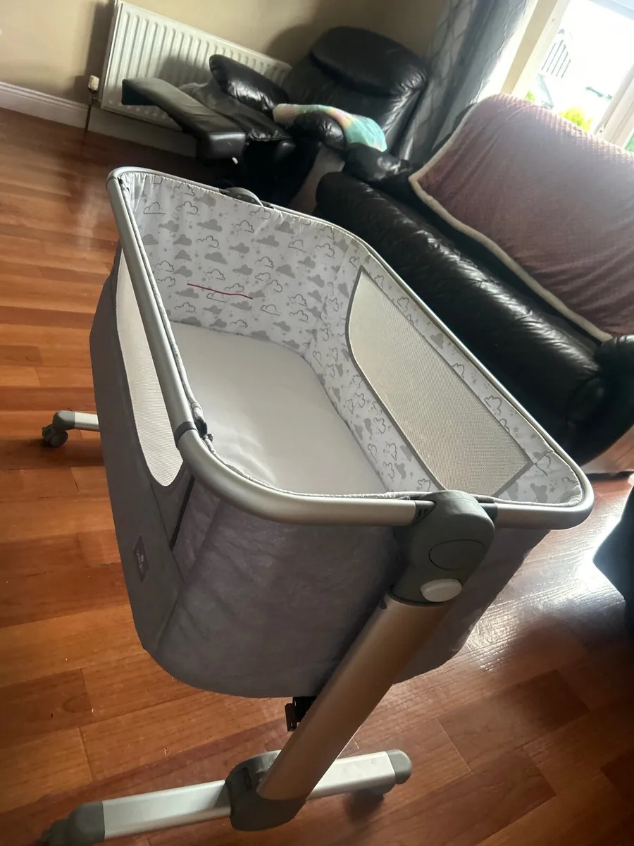 Buggy / Next 2 me / Moses basket - Image 3