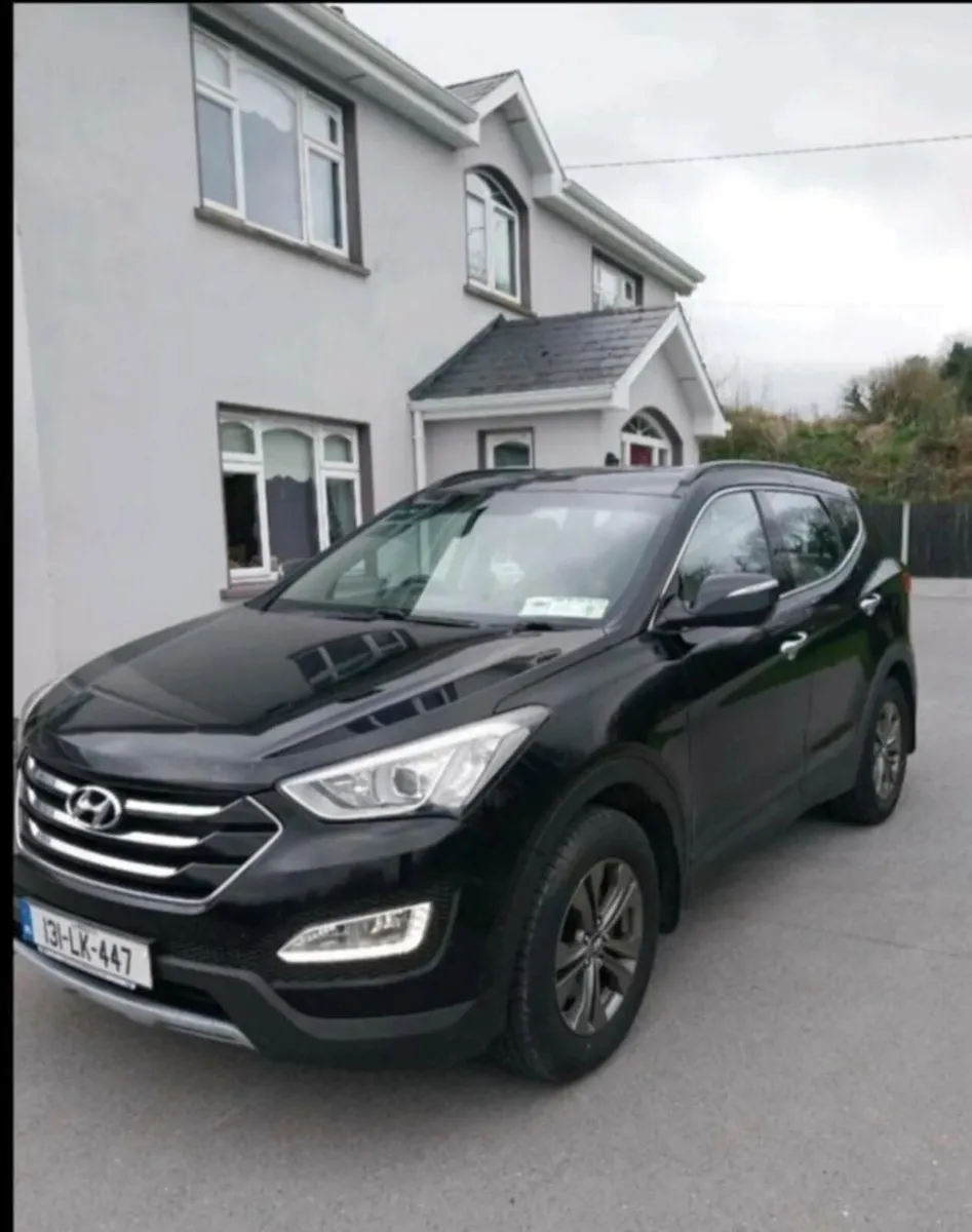 2013 Hyundai Santafe 7 seater - Image 1