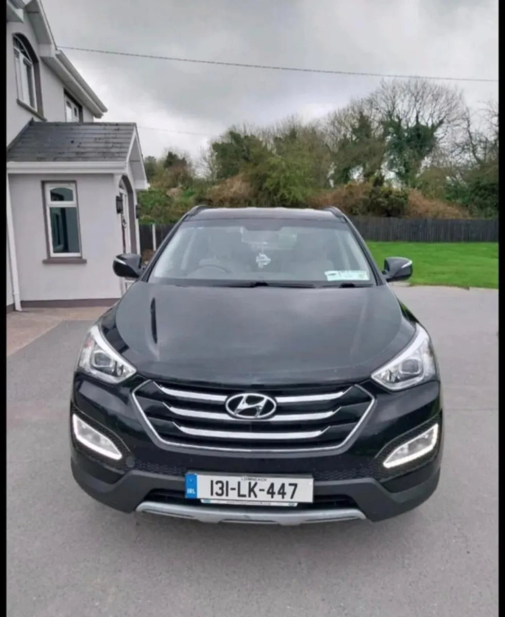 2013 Hyundai Santafe 7 seater - Image 3