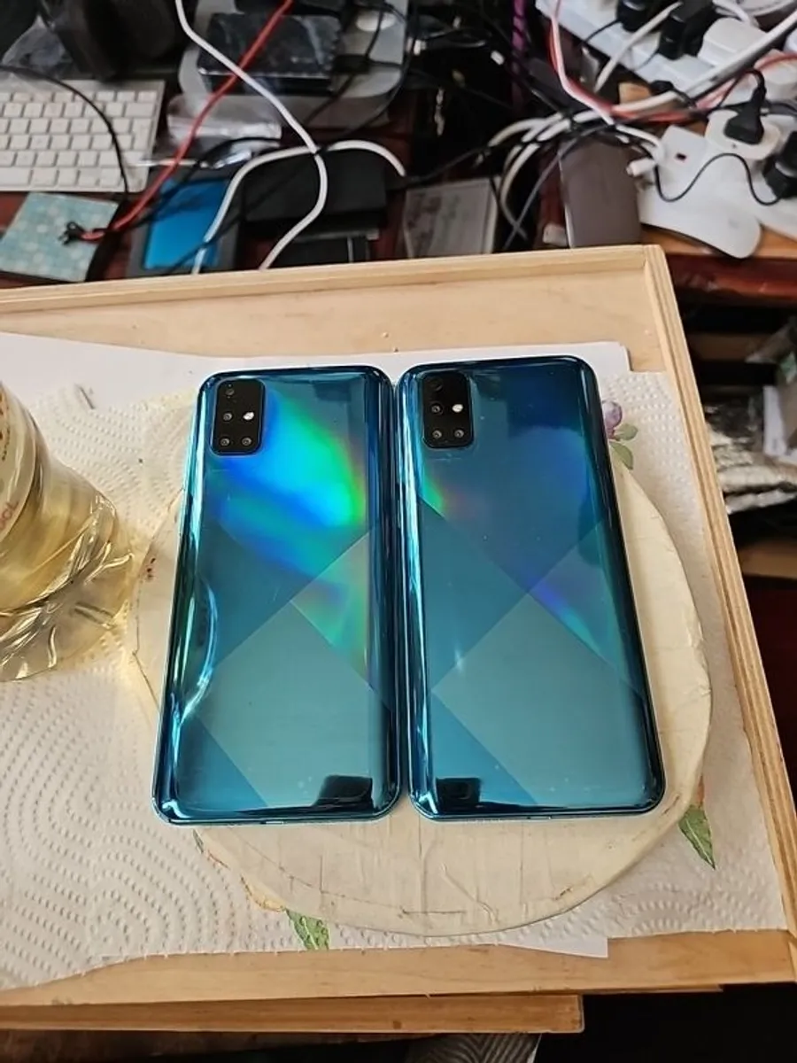 phone - Image 2