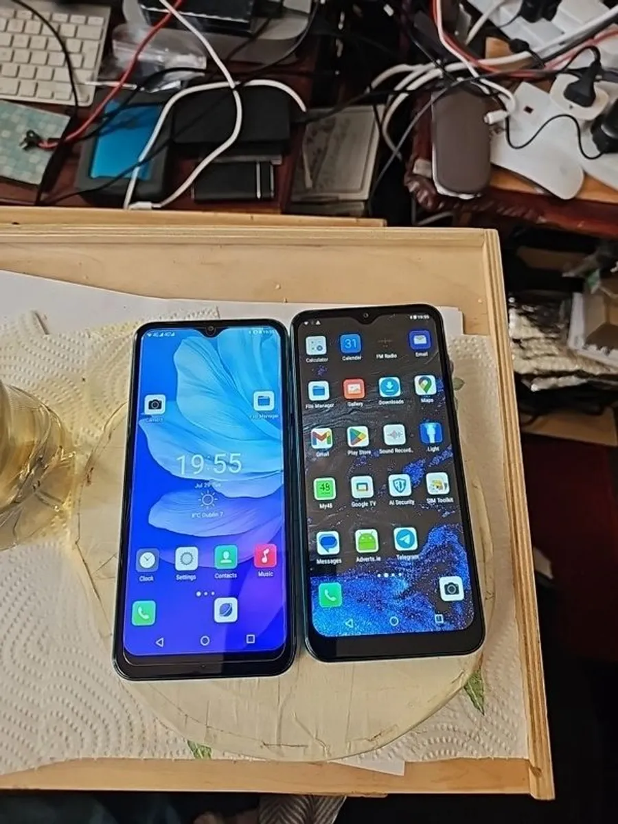 phone - Image 3