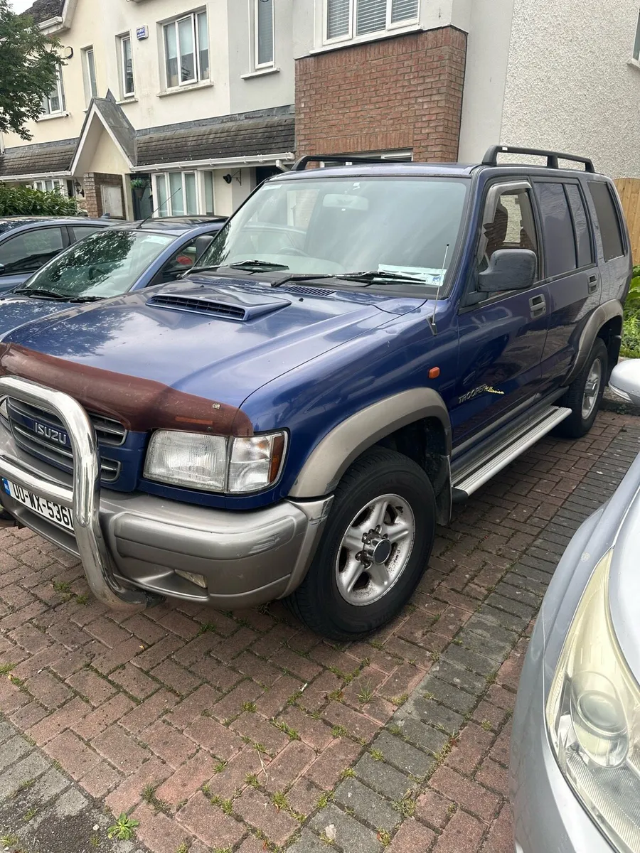 2000 isuzu trooper 3.0 lwb commercial fresh doe - Image 3