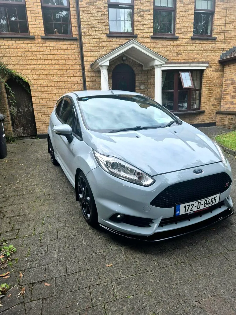 Fiesta st200 – 2017 (172), 200 HP, Manual - Image 3