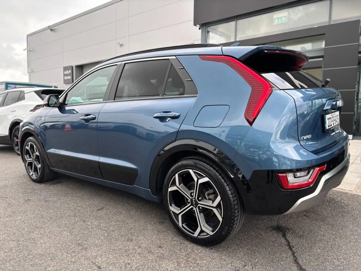 Kia Niro 1.6 K3 Plug in Hybrid Automatic - Image 3