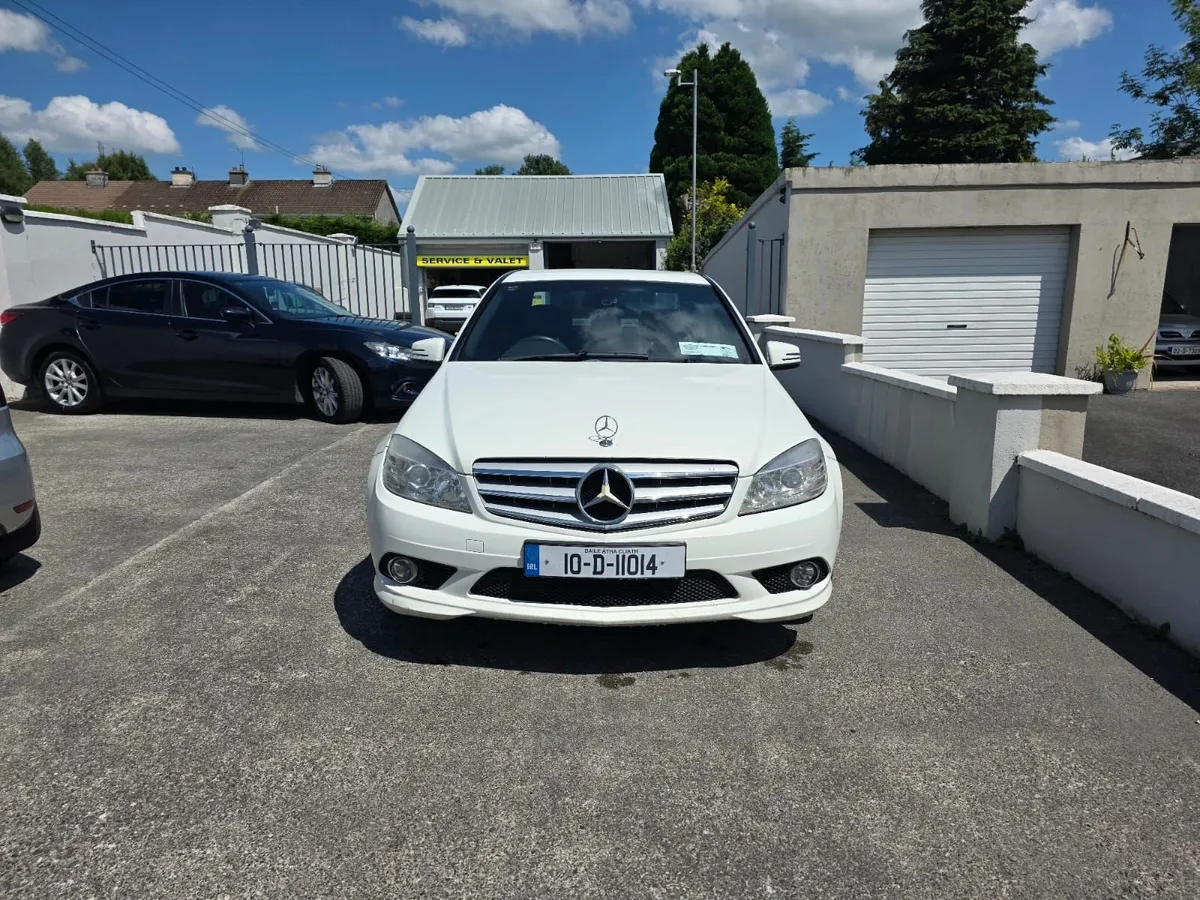 Mercedes-Benz C-Class 2010 - Image 4