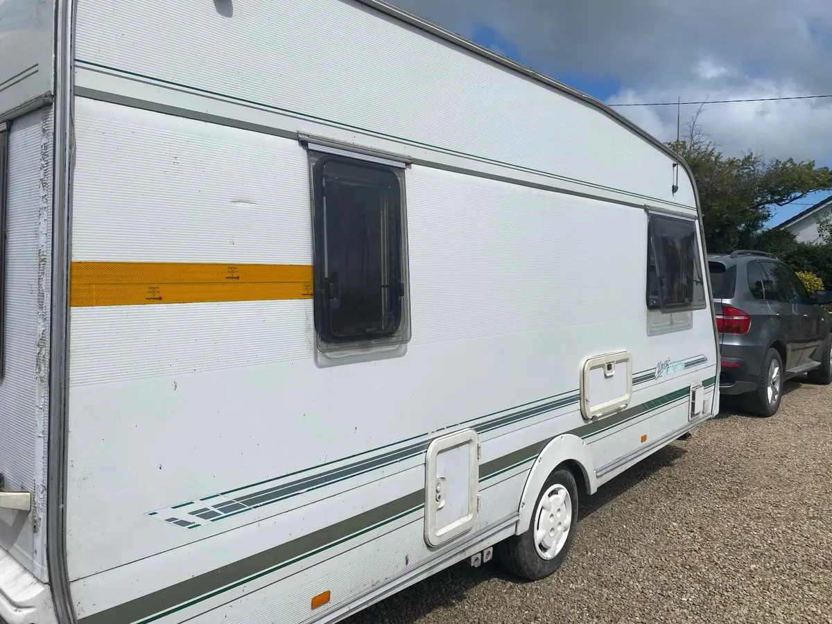 Caravans - Image 4