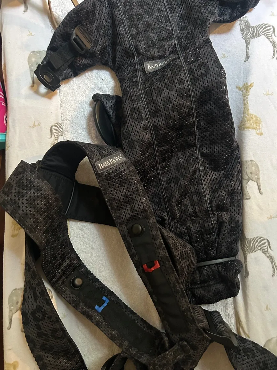 Baby bjorn Mini carrier - Image 3