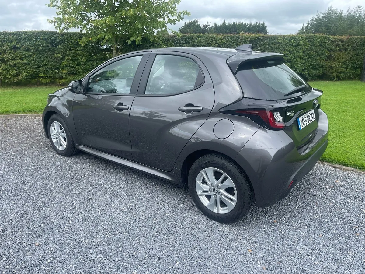 Toyota Yaris - Image 2
