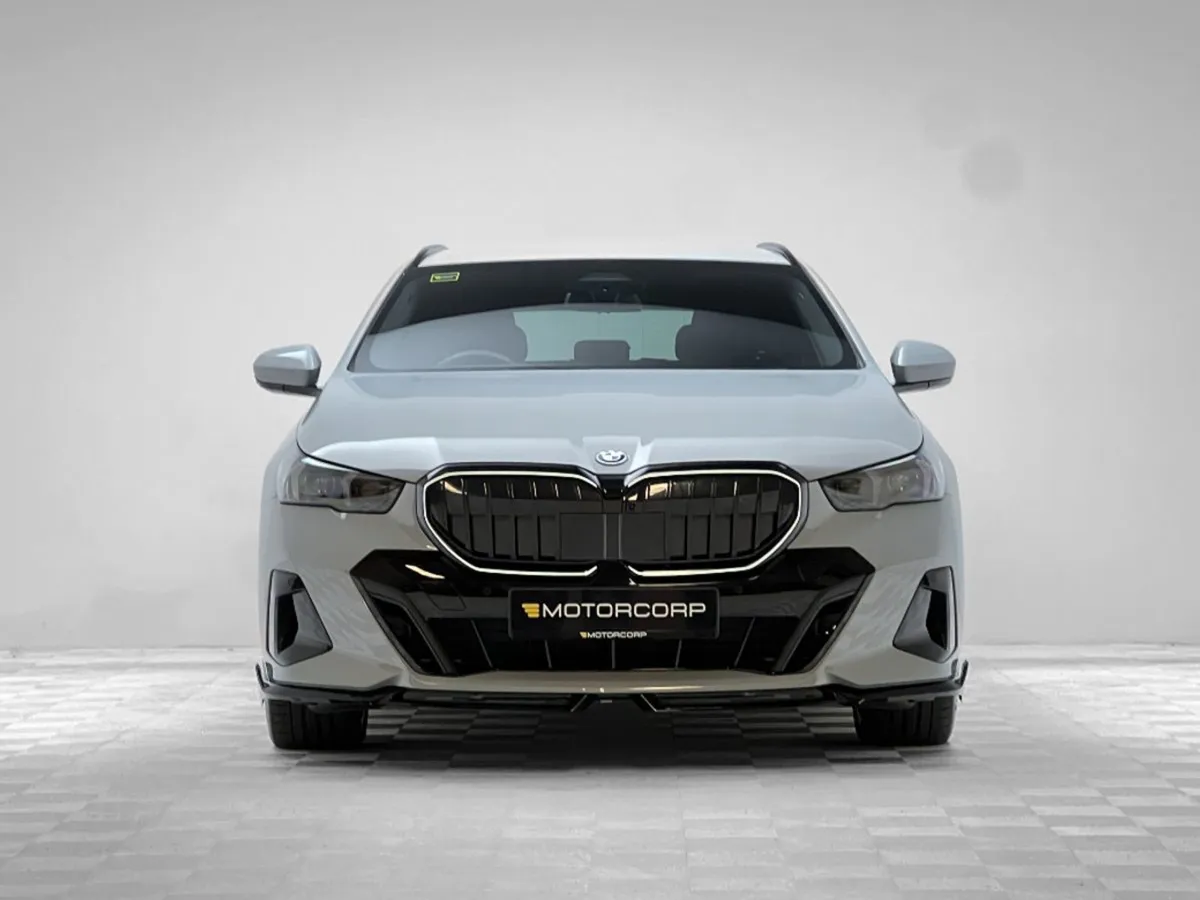 BMW 5 Series 530E Touring M Sport PRO - Image 2