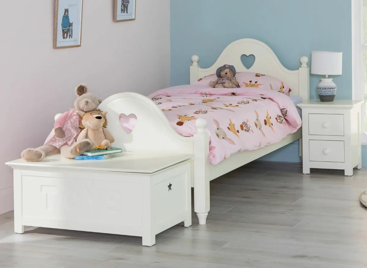 Kids sweatheat single bed - Image 1