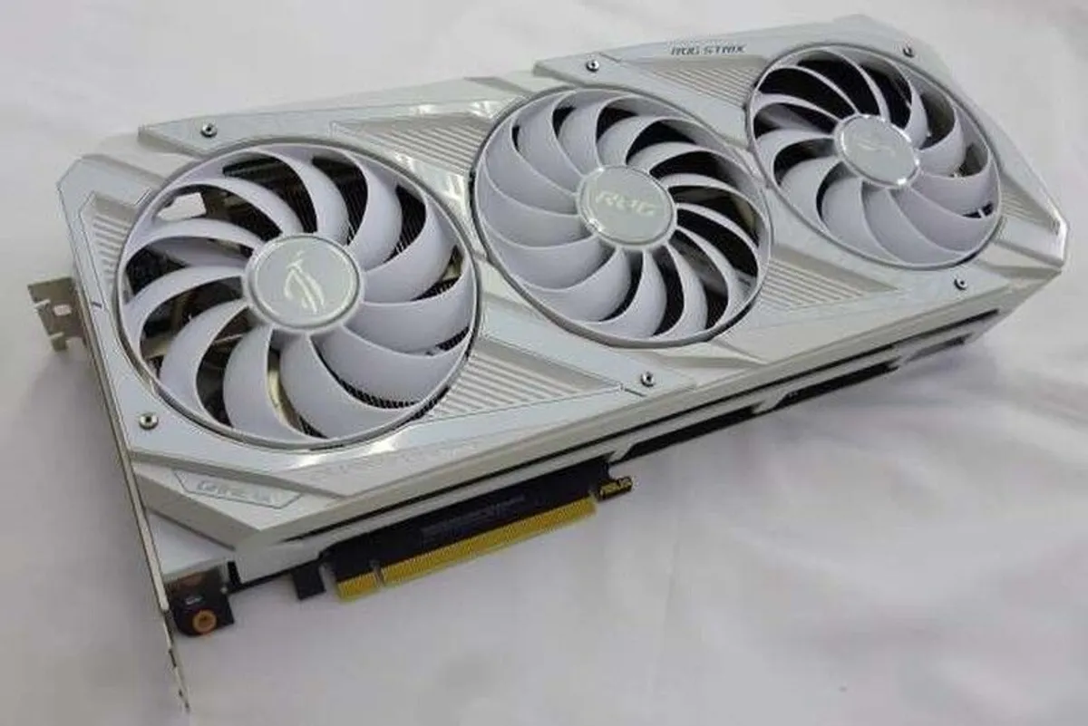 White Asus Rog Strix Geforce Rtx 3080 Gaming Oc 10gb - Image 1