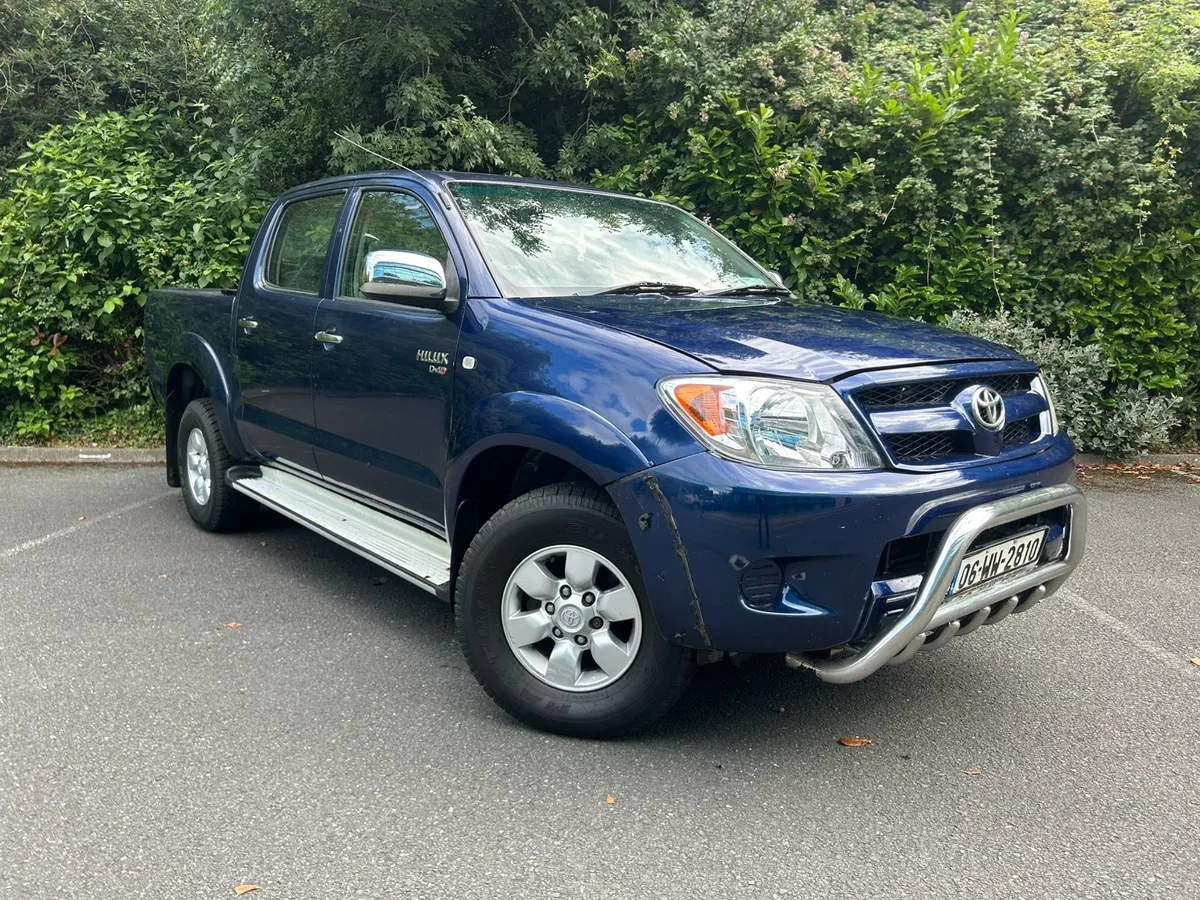 2006 Toyota Hilux - Image 1
