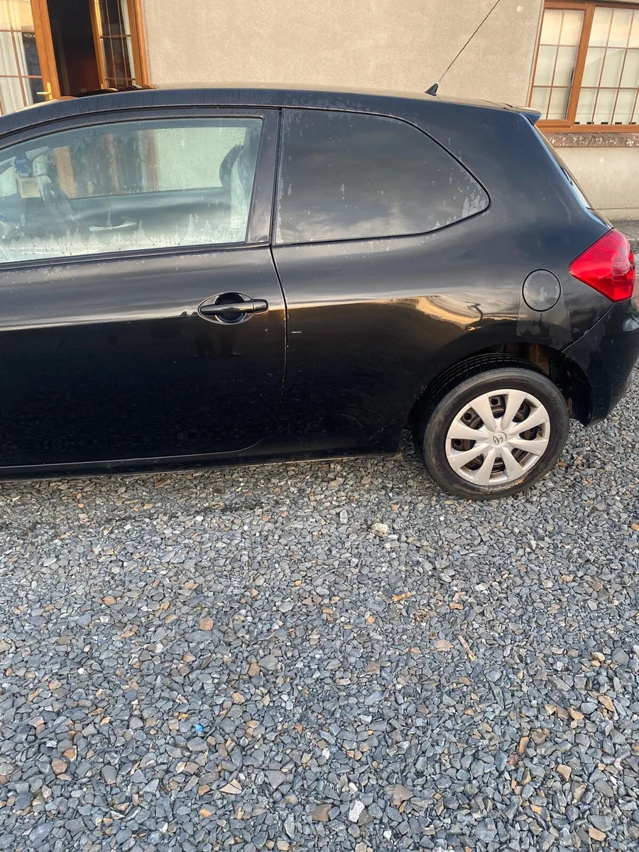 Toyota Auris van for sell - Image 2