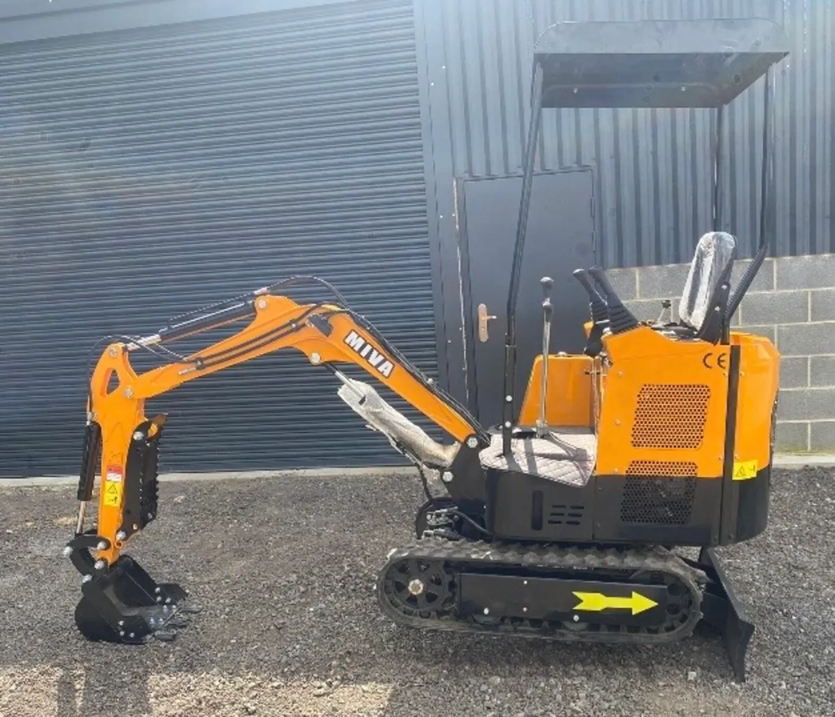Miva unused 1.2 Ton mini digger . - Image 4