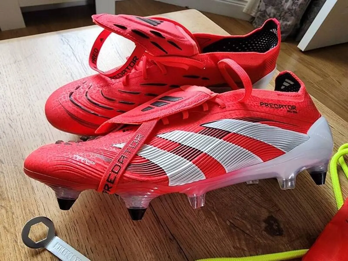 Predator Elite Fold-Over Tongue  Boots - Image 1