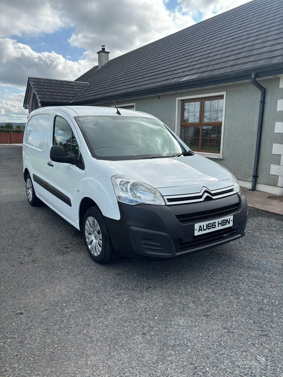 2016 Citroen berlingo 3 seater - Image 2