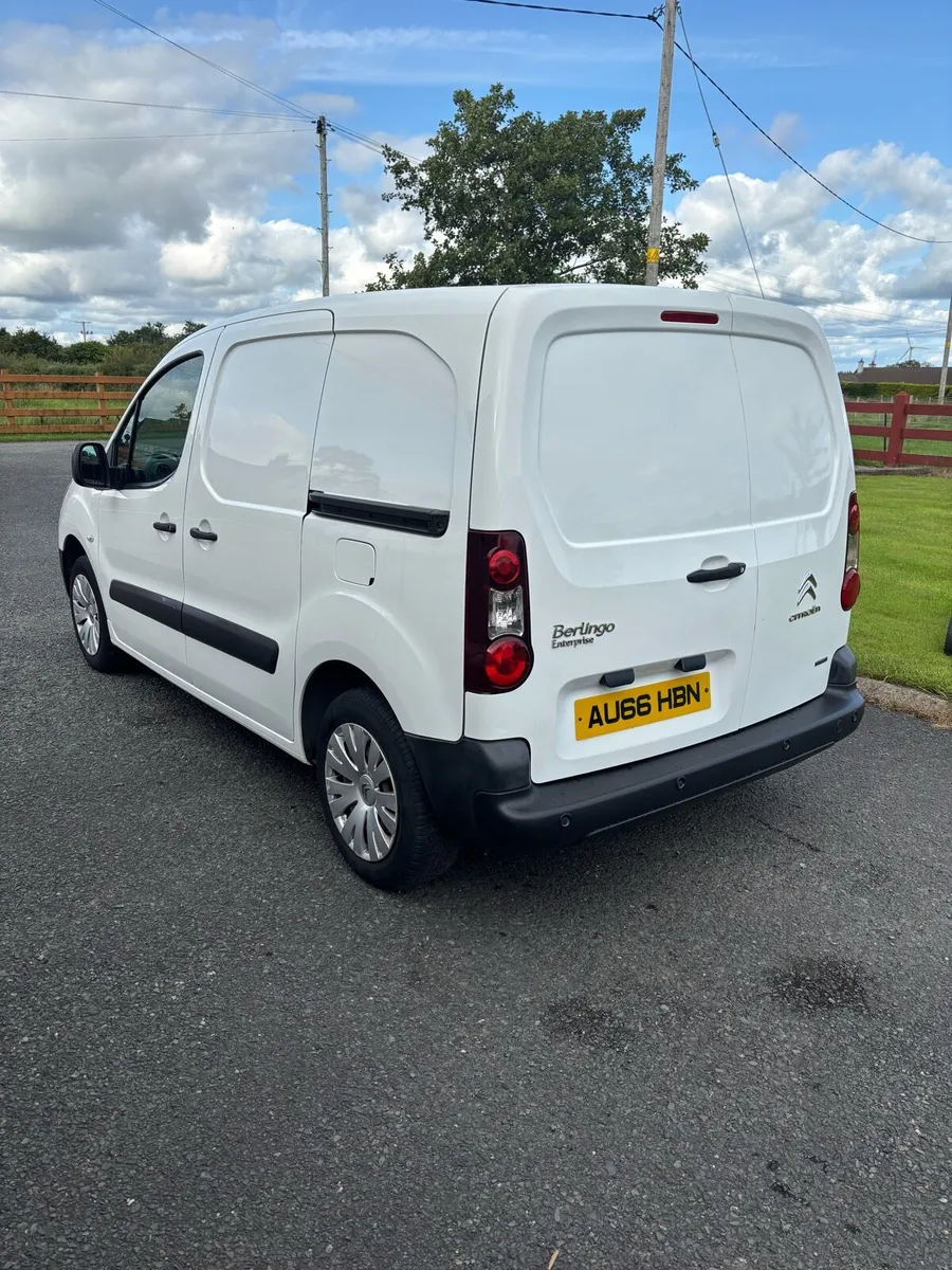 2016 Citroen berlingo 3 seater - Image 4
