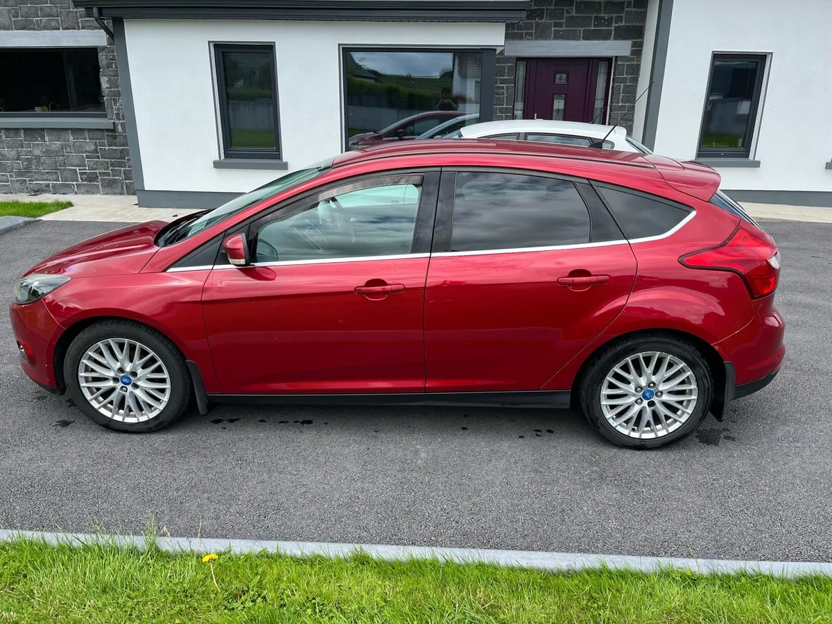 2012 Ford Focus ZETEC - Image 4