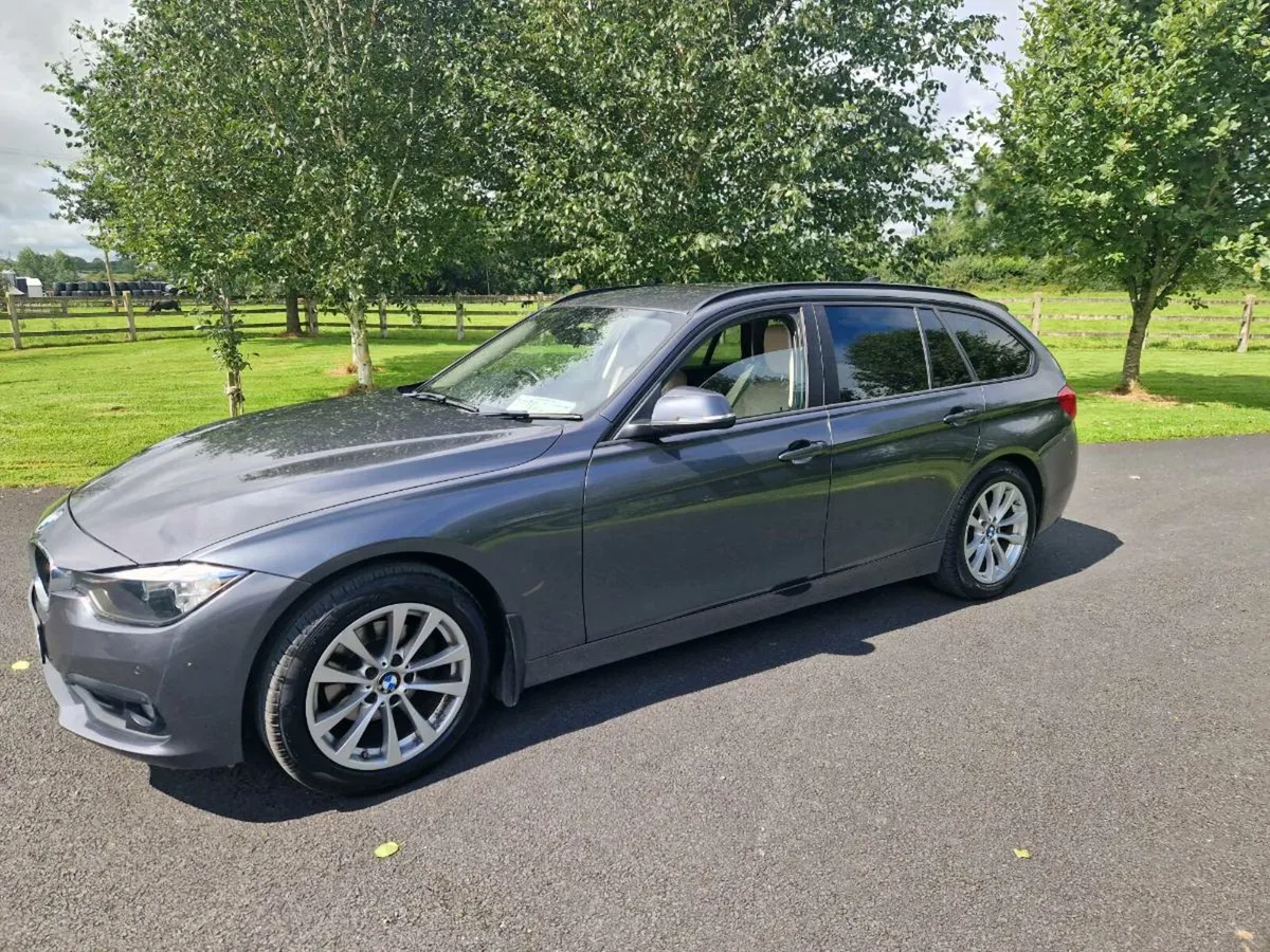 BMW 3-Series 2016 - Image 2