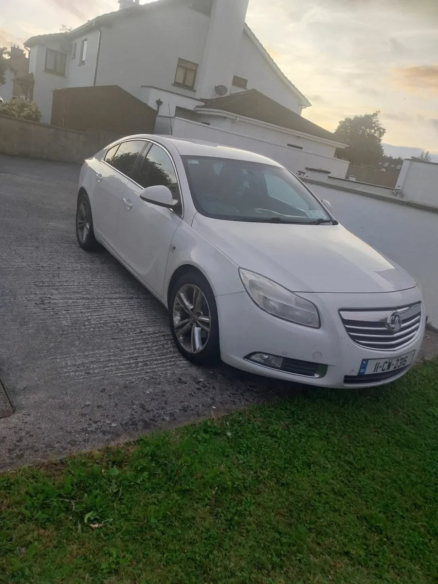 Vauxhall Insignia 2011 - Image 2
