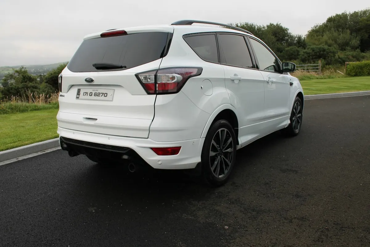Ford Kuga 2.0 TDCI ST Line - Image 3
