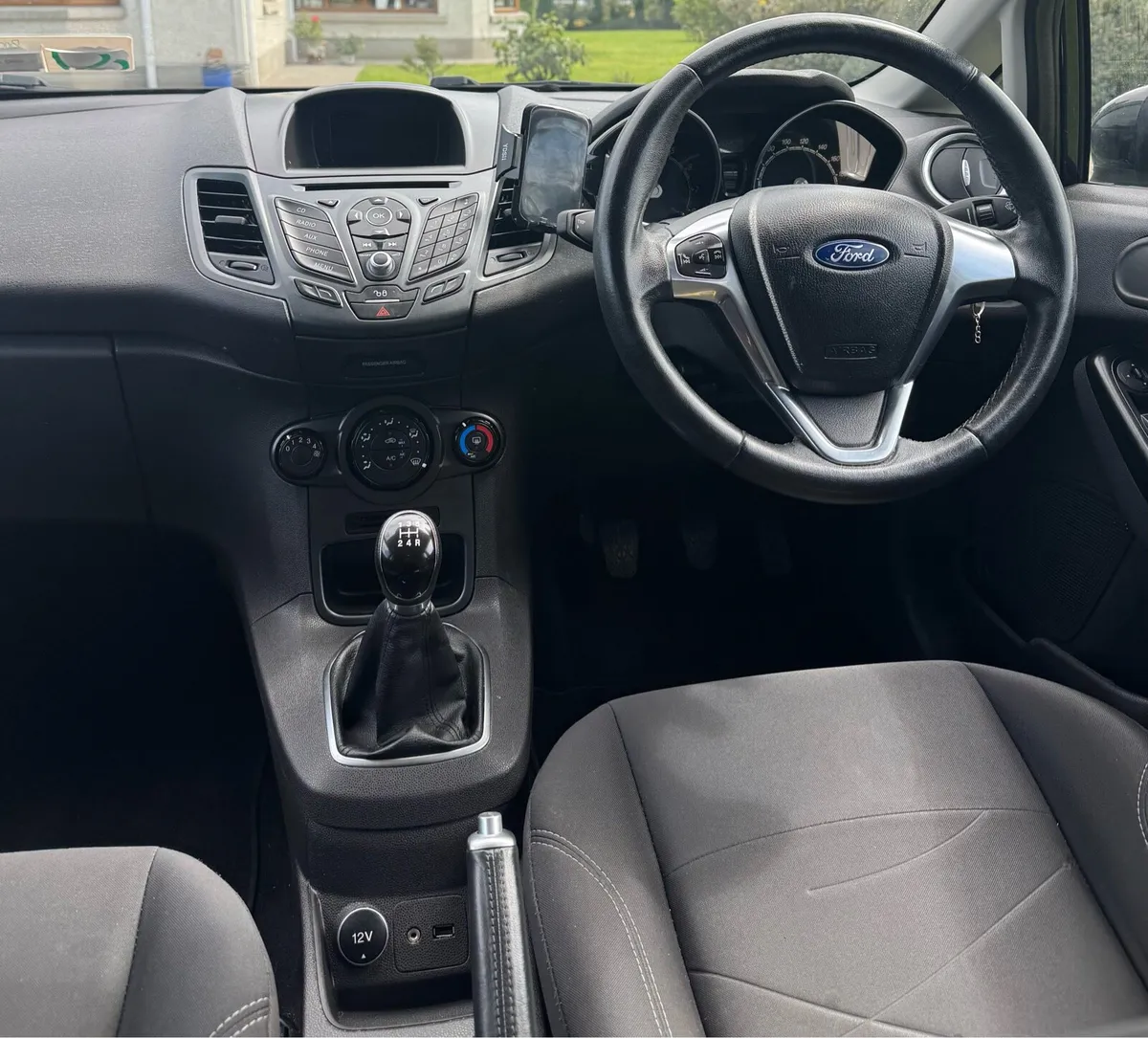 Black Ford Fiesta 1.25L Zetec - Image 2
