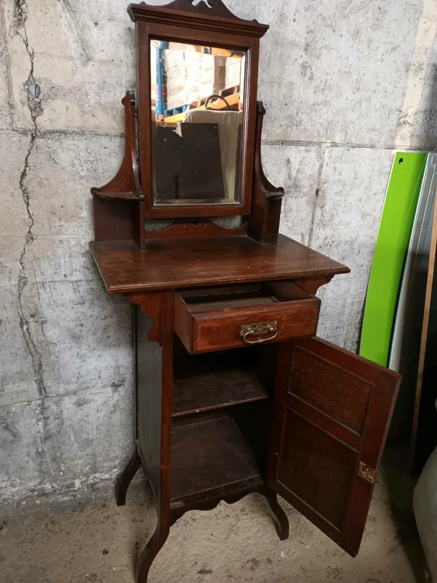 Shaving Stand - Image 3