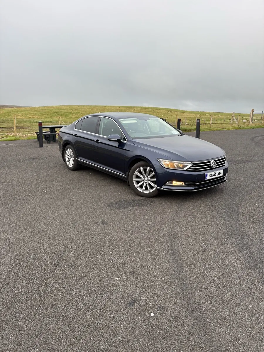 VW PASSAT HIGHLINE 2.0 - Image 1