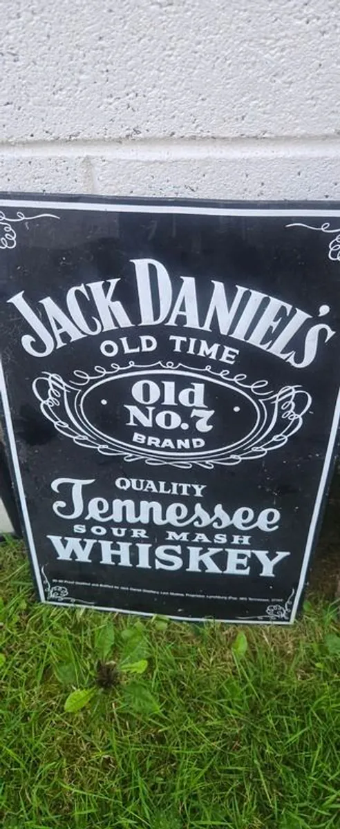 Guinness memorabilia - Image 1