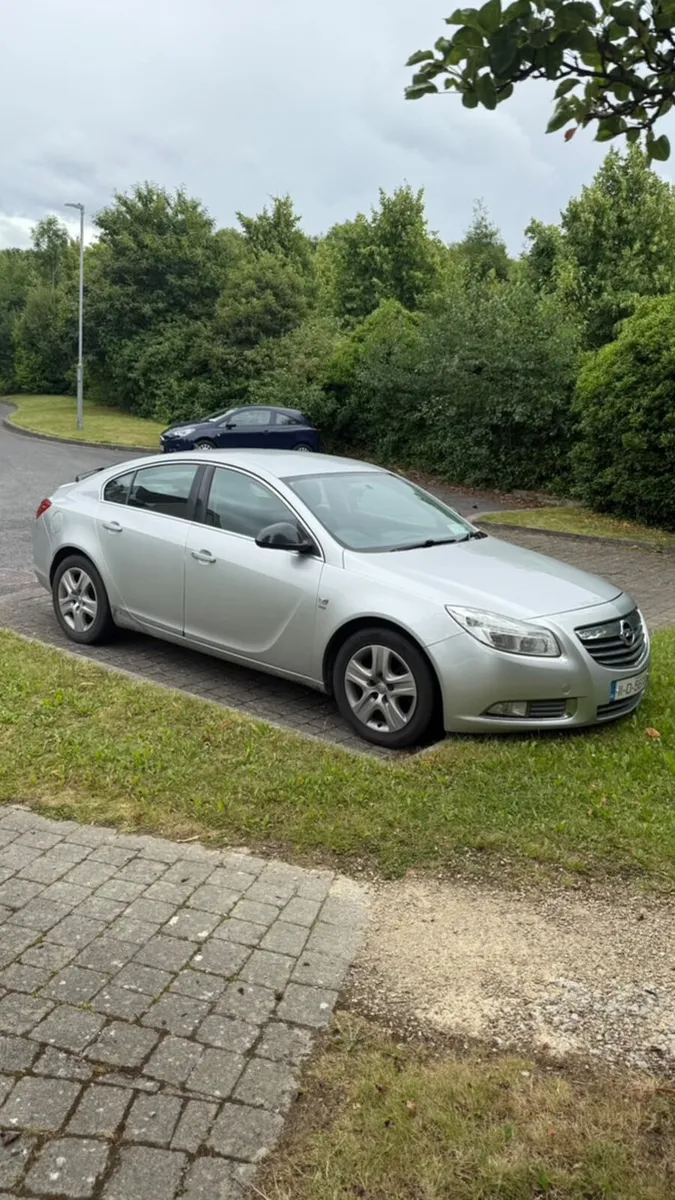 Vauxhall Insignia 2011 - Image 3