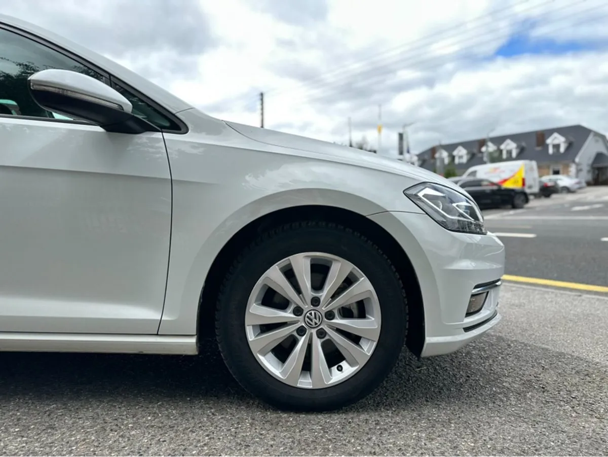 Volkswagen Golf 1.2 TSi DSG - Image 3