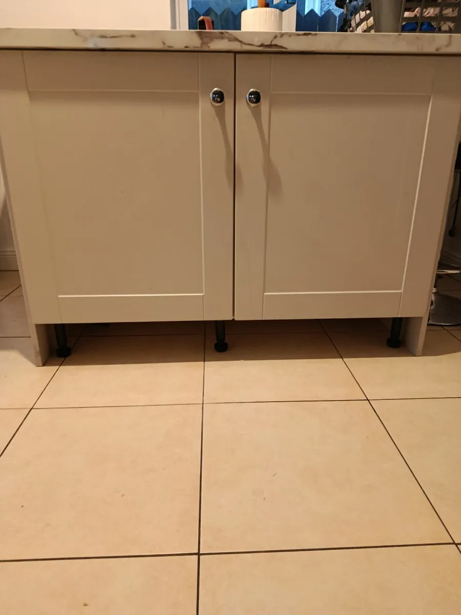 Kitchen table/ kitchen island - Image 2